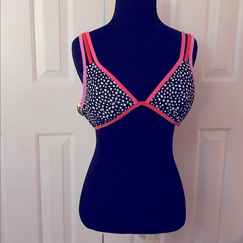 SALE LNWOT Victoria’s Secret bikini top